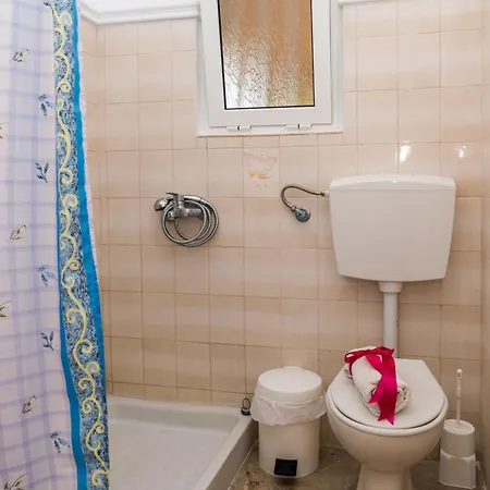 Hotel Roussa's 2*